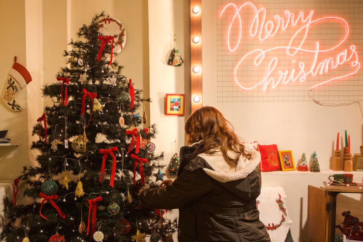 "Tôi tin chắc rằng chúng tôi, những người Syria thuộc mọi thành phần, có thể chứng minh với thế giới rằng chúng tôi là những người yêu chuộng hòa bình", Carol al-Sahhaf nói.