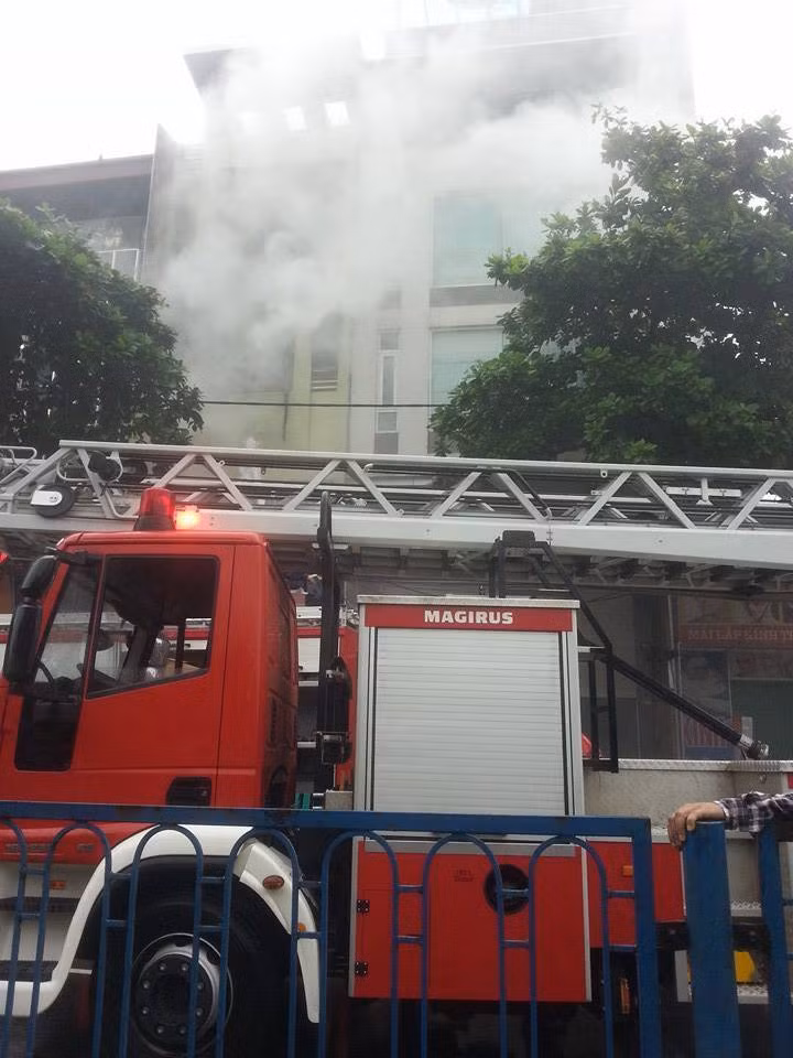 Lực lượng chức năng đã có mặt kịp thời để dập tắt đám cháy.