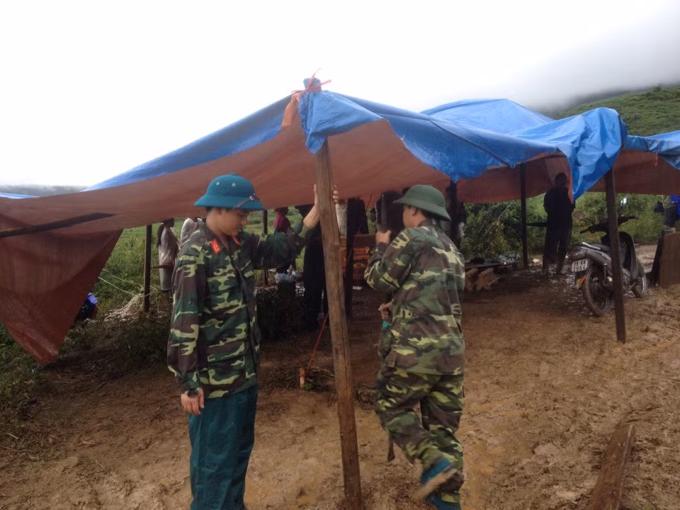 Khi xảy ra sự việc, Ban chỉ huy phòng chống lụt bão và tìm kiếm cứu nạn tỉnh Lai Châu và huyện Tam Đường đã xuống hiện trường, khắc phục trận mưa lũ và tìm kiếm những nạn nhân mất tích. Khi xảy ra sự việc, Ban chỉ huy phòng chống lụt bão và tìm kiếm cứu nạn tỉnh Lai Châu và huyện Tam Đường đã xuống hiện trường, khắc phục trận mưa lũ và tìm kiếm những nạn nhân mất tích.