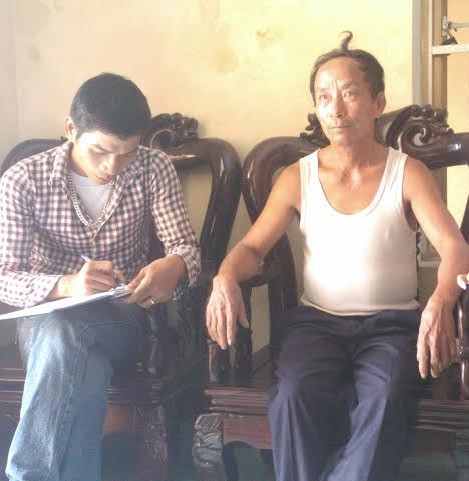 Ông Phạm Văn Cải, bố nạn nhân Phạm Xuân Duyên trao đổi với PV Kiến Thức.