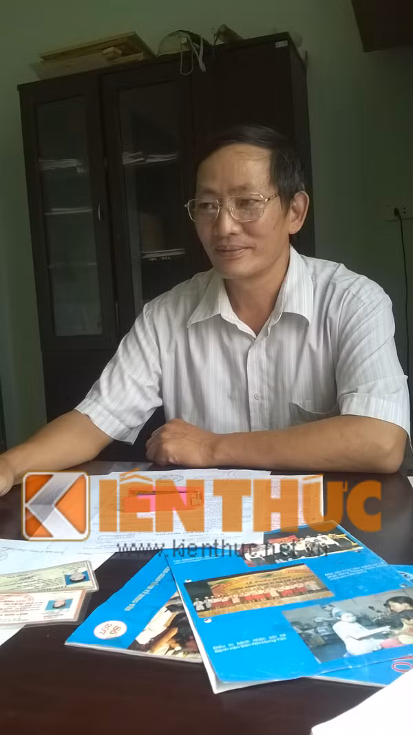 Phó trưởng CA xã Thanh Long Nguyễn Kim Nghị trao đổi với PV Kiến Thức.