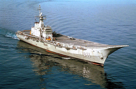 Tàu sân bay "độc nhất Đông Nam Á" HTMS Chakri Naruebet.