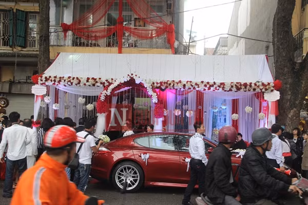 Tuy sức mạnh được tăng lên một cách đáng kể nhưng mức tiêu hao nhiên liệu của Panamera Turbo S mới lại giảm xuống hơn 11%.