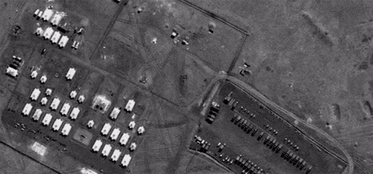 Một tiểu đoàn pháo binh ở một căn cứ quân sự gần Novocherkassk, phía đông Biển Azov.