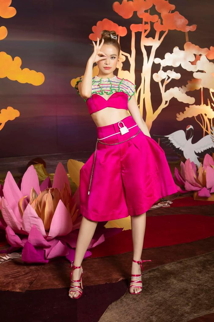 Vuot mat See tinh, ban nhac Viet nao dang gay bao tai Trung Quoc?