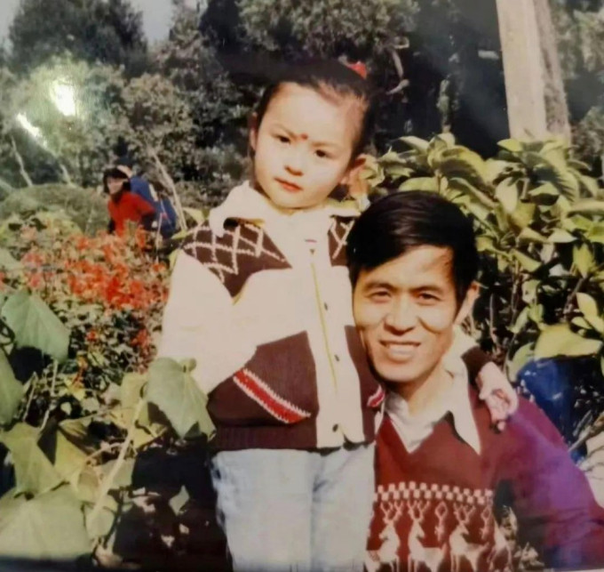 My nhan “trong sach nhat showbiz” lo do su nghiep, hon nhan vien man-Hinh-2