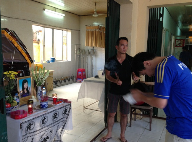 Nhiều đồng nghiệp thương tiếc "chị bếp" hiền lành, tốt bụng.