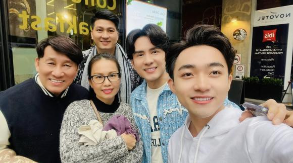 Khung anh hiem hoi Dan Truong hoi ngo Cam Ly, dan mang xuyt xoa-Hinh-4