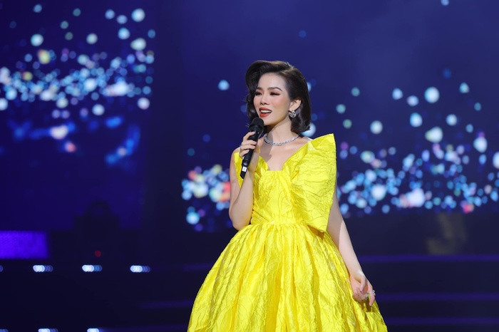 Lệ Quyên từng có cách xử lý chuyên nghiệp để không phải hát đè, - Hình 5 Le Quyen tung co cach xu ly chuyen nghiep de khong phai hat de,-Hinh-5