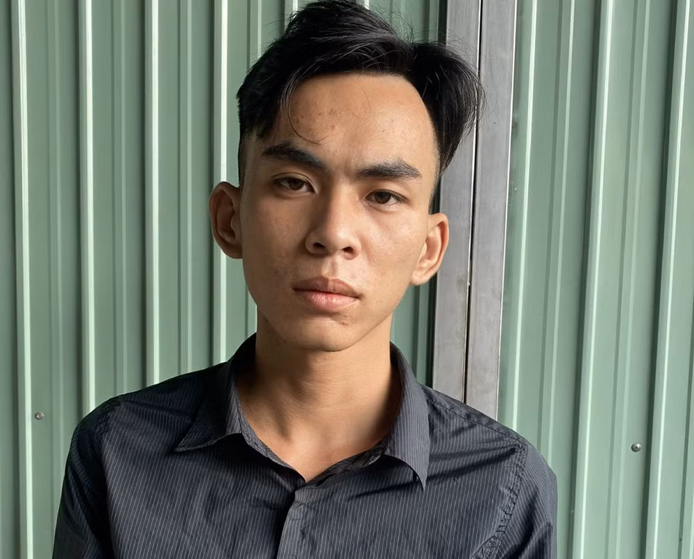 5 co gai bi ban vao ‘dong quy’, 