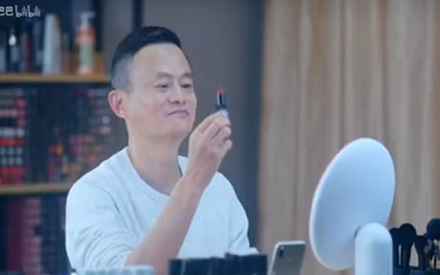 30 phút livestream, nữ hoàng đồ gia dụng kiếm nghìn tỷ ảnh 2