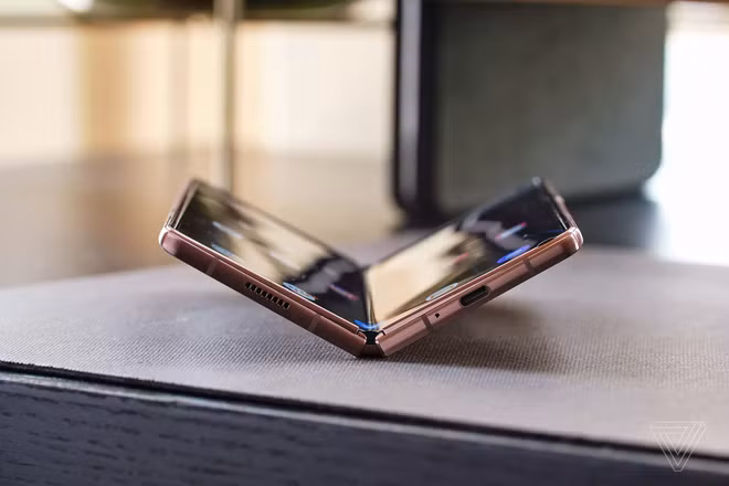 He lo nguyen nhan viec chua co iPhone man hinh gap-Hinh-3