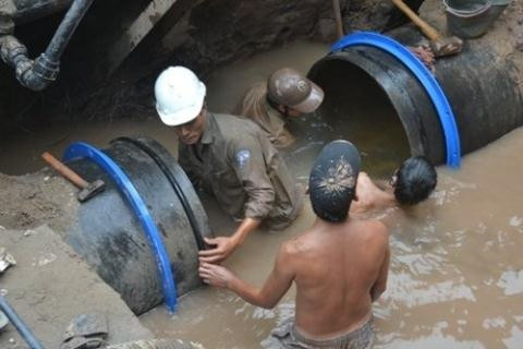 v Ống composite cốt sợi thủy tinh do chính Vinaconex sản xuất.