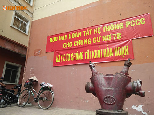 "Chưa xây dựng phương án chữa cháy theo mẫu PC11 ban hành kèm theo thông tư 66/2014/TT-BCA; chưa tổ chức thực tập phương án chữa cháy theo quy định; Chưa tổ chức tuyên truyền, phổ biến pháp luật, kiến thức về PCCC theo quy định cho lực lượng PCCC cơ sở và các hộ dân sinh sống trong tòa nhà, các văn phòng thuê mặt bằng tại tòa nhà".