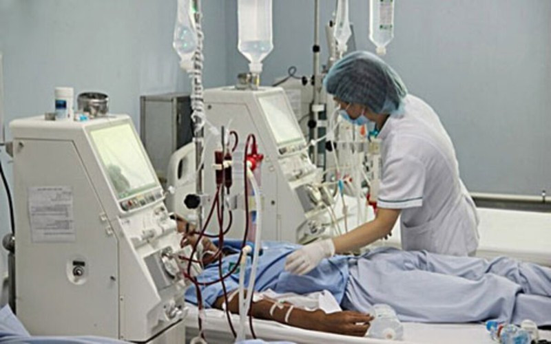 Thận: Tổn thương thận đã được ghi nhận ở những bệnh nhân với một tỷ lệ đáng báo động về số người người cần lọc máu.