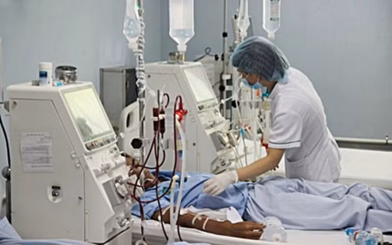 Thận: Tổn thương thận đã được ghi nhận ở những bệnh nhân với một tỷ lệ đáng báo động về số người người cần lọc máu.