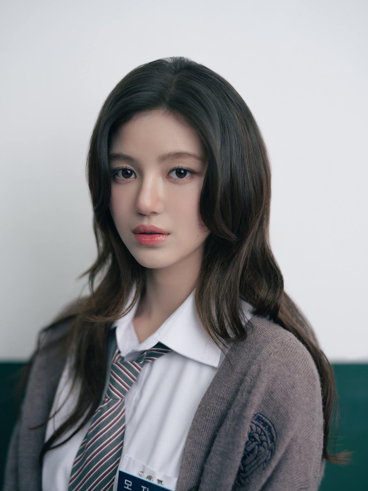 Nhan sắc của "bông hồng lai" nhận nhiều lời khen từ cư dân mạng.