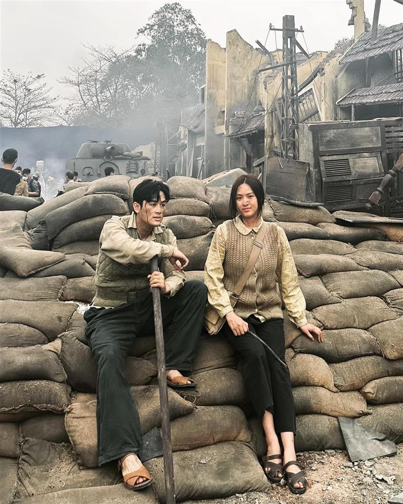 Vai nu y ta chien truong trong 