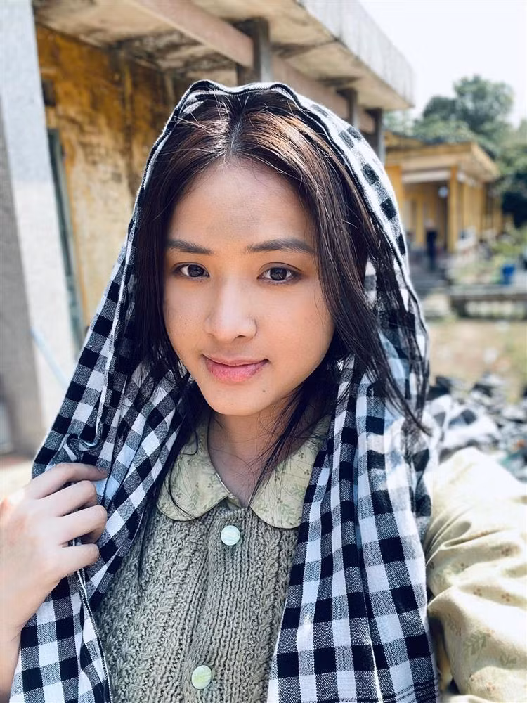 Vai nu y ta chien truong trong 