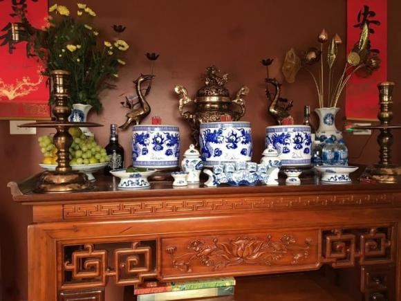 Ram thang Gieng nen dat 3 hay 5 chen nuoc tren ban tho?-Hinh-3