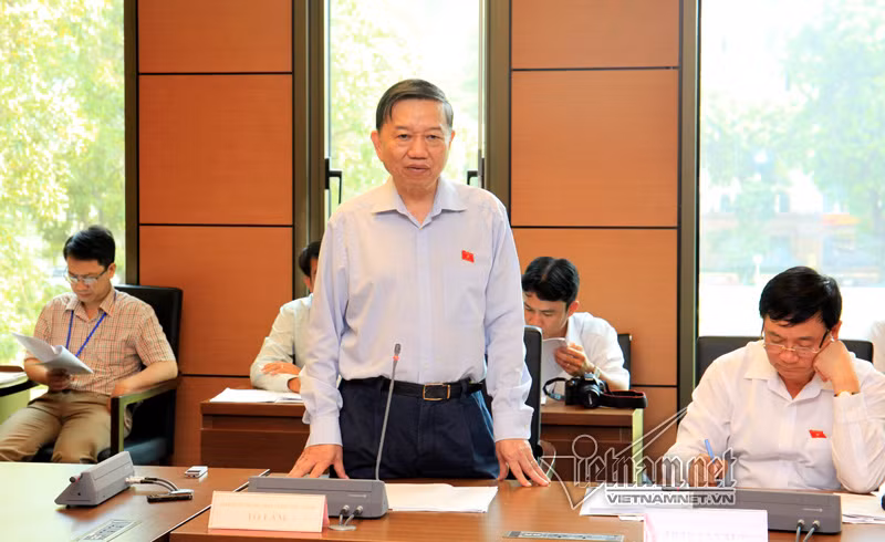 Bo truong Cong an: Khong su dung mang khong the choi duoc voi ai