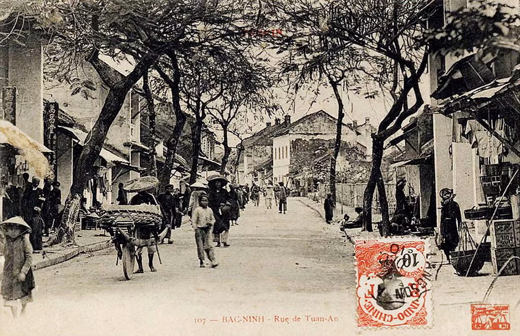 Đường phố ở thị xã Bắc Ninh năm 1910. Ảnh tư liệu.