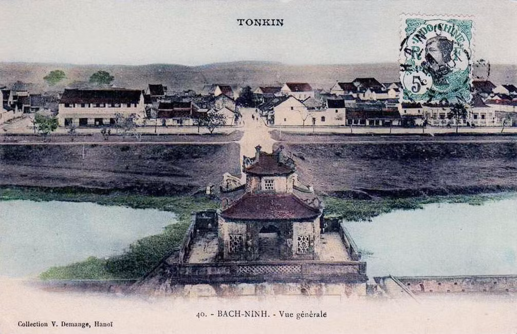 Khung cảnh phố xá nhìn từ một vọng gác của thành Bắc Ninh. Ảnh tư liệu.