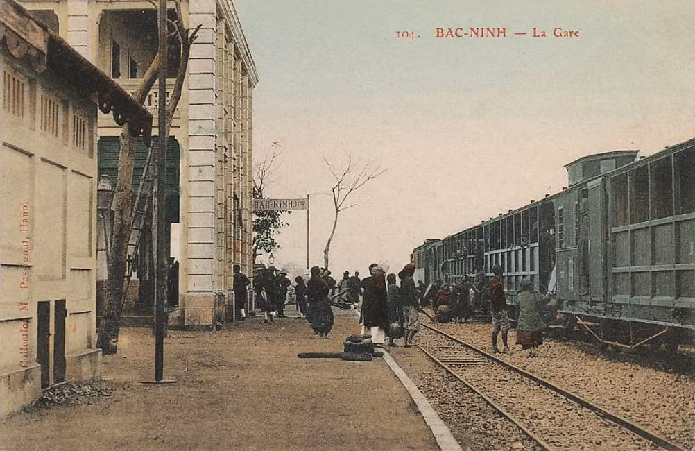 Trên sân ga Bắc Ninh. Ảnh tư liệu.