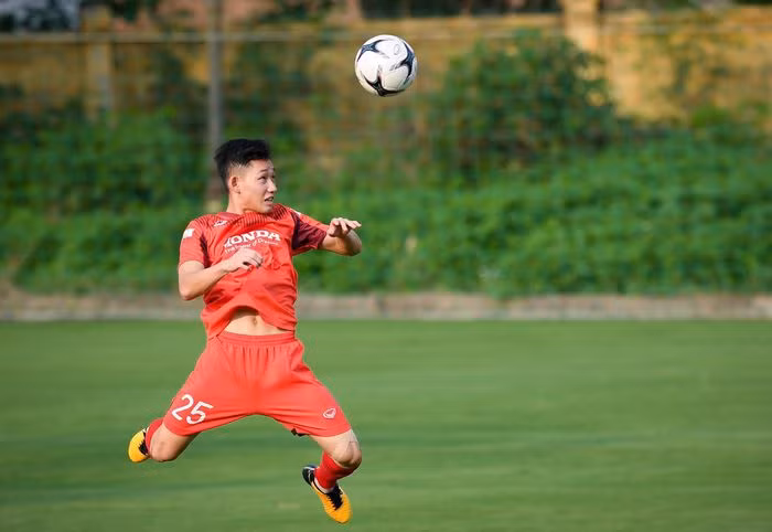Hai Long duoc goi bo sung len U23 Viet Nam