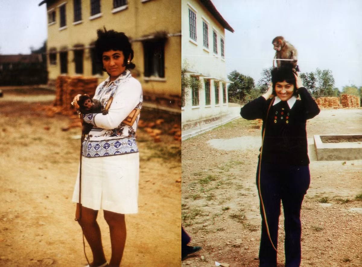 Bà Mosler và chú khỉ được nuôi tại nhà máy luyện kim ở Gia Sàng, Thái Nguyên, nơi các chuyên gia Đức công tác.