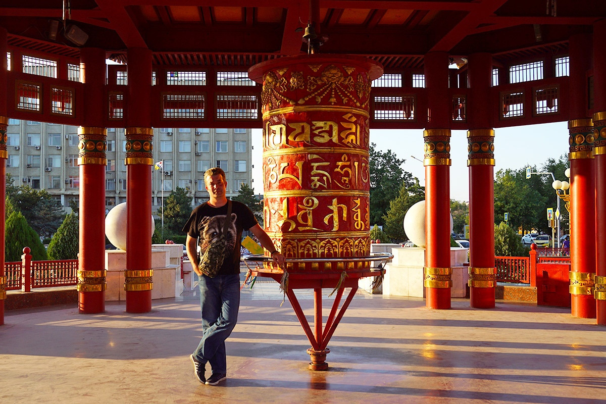 Trên bản đồ du lịch, Kalmykia là điểm đến rất hấp dẫn với du khách Nga cũng như châu Âu. Thường được quảng bá như một "Tây Tạng của châu Âu", Kalmykia đã trở thành "thỏi nam châm" thu rất nhiều người đến khám phá nền văn hóa phương Đông huyền bí. Ảnh: Герпетофауна Поволжья.