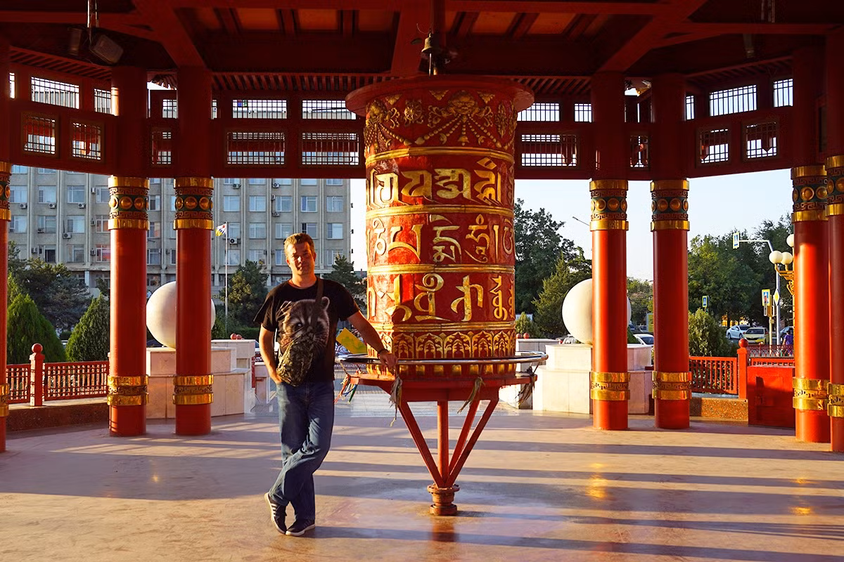 Trên bản đồ du lịch, Kalmykia là điểm đến rất hấp dẫn với du khách Nga cũng như châu Âu. Thường được quảng bá như một "Tây Tạng của châu Âu", Kalmykia đã trở thành "thỏi nam châm" thu rất nhiều người đến khám phá nền văn hóa phương Đông huyền bí. Ảnh: Герпетофауна Поволжья.