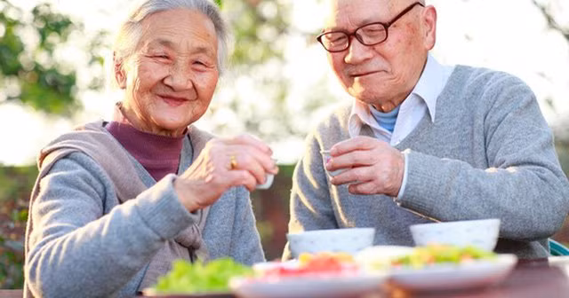 Học người dân ở “đảo bất tử” bí quyết sống thọ 4 lười, 3 chăm Hoc nguoi dan o “dao bat tu” bi quyet song tho 4 luoi, 3 cham