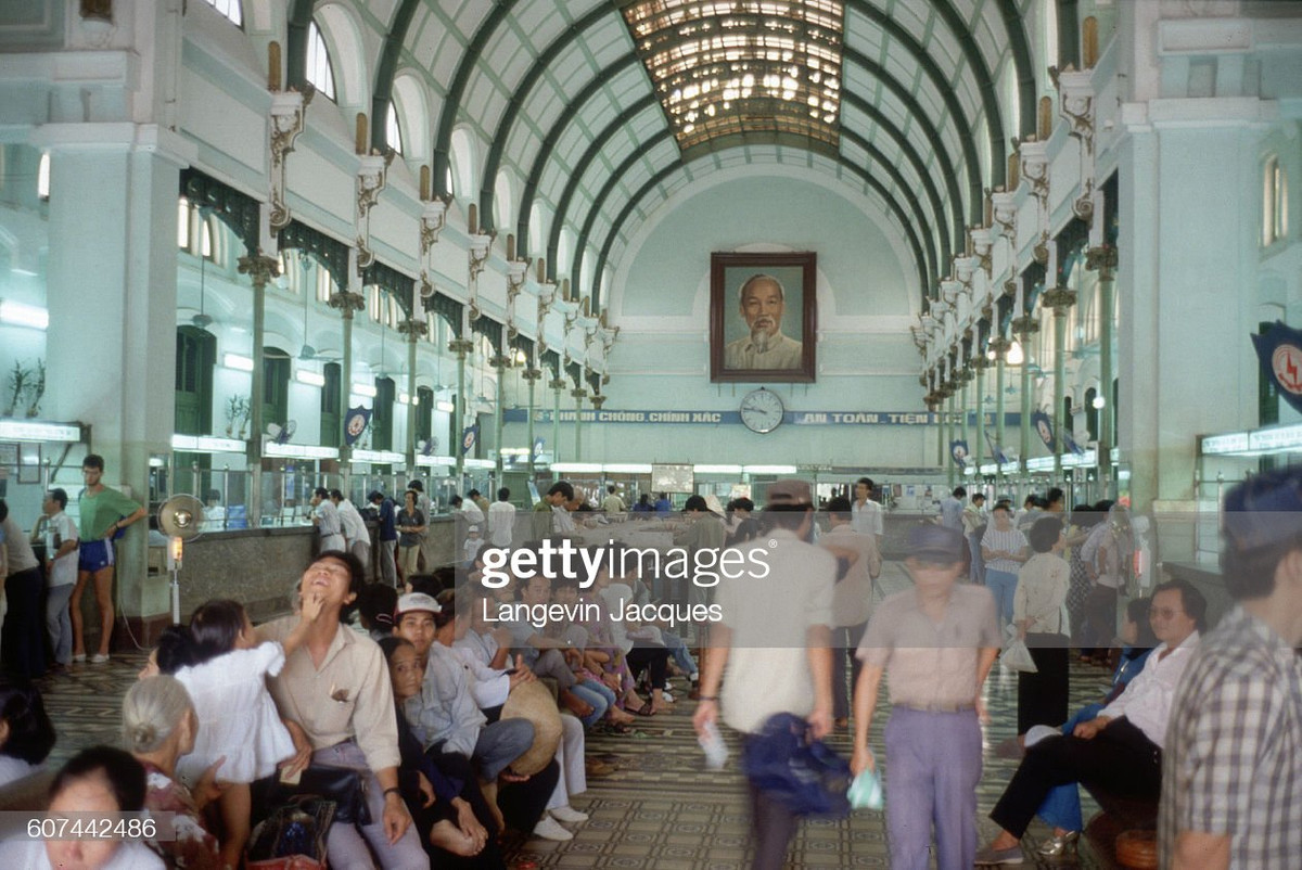 Không gian bên trong Bưu điện Thành phố.