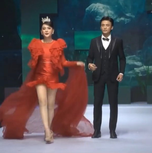 My nhan Viet long lay chang khac gi Hoa hau khi doi vuong mien-Hinh-2