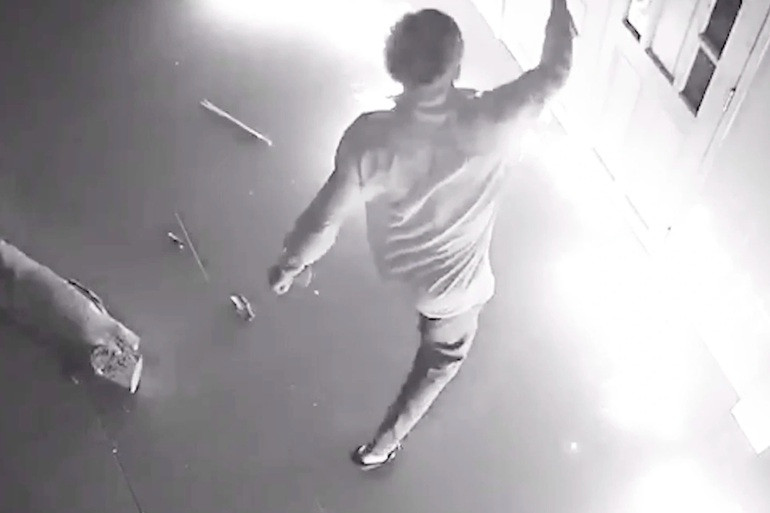 Doi “bom xang” dot nha hang xom vi lo ban dat gia re