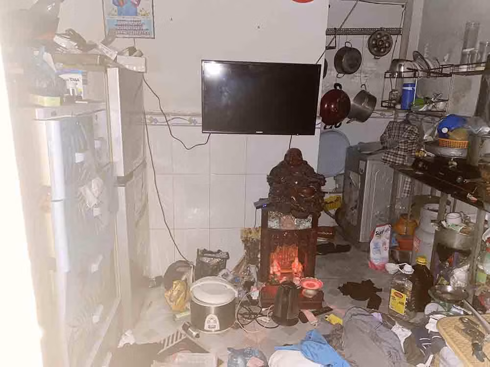 Hien truong phong tro bon nguoi trong mot gia dinh tu vong do ngat khi