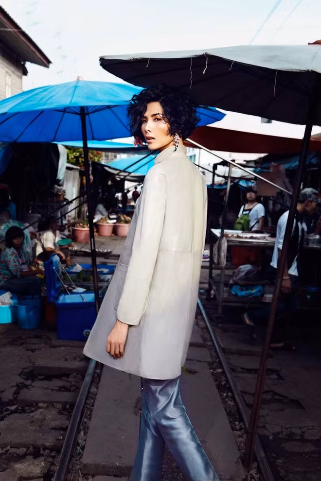 Sau sự cố này, Hoàng Thùy cho biết mình sẽ nỗ lực hơn nữa vì sự kỳ vọng của khán giả dành cho mình. -Ảnh: Bobby Nguyễn.