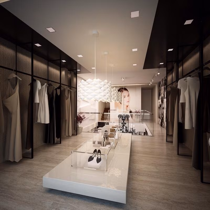 Showroom thứ hai kinh doanh thời trang hàng hiệu mang tên Ngọc Trinh Fashion tọa lạc ở đường Võ Văn Tần, TP.HCM. Showroom đầu tiên được khai trương vào cuối năm ngoái có tên Ngọc Trinh Spa.