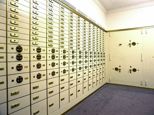 Không phải ngẫu nhiên là ngành ngân hàng Thụy Sĩ lại phát triển rực rỡ đến thế trong những năm qua. Chính hệ thống két an toàn ba khóa đã góp phần làm nên thành công này.