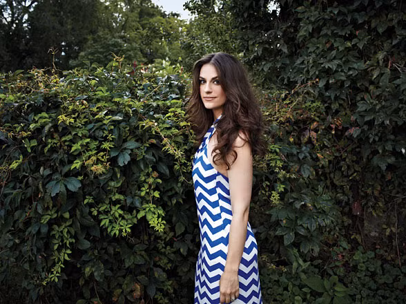 Tốt nghiệp Đại học Columbia và khởi nghiệp với thương hiệu thời trang riêng của mình, Ariana Rockefeller sẽ là người thừa kế 2,8 tỉ USD từ người ông John. D. Rockefeller – nhà sáng lập Standard Oil.