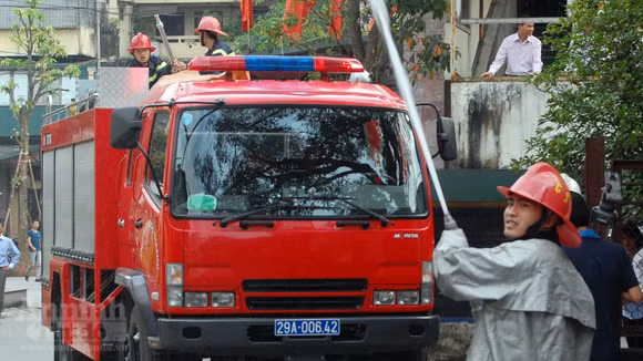 Lực lượng tham gia diễn tập được quán triệt triển khai phương án... "giả như thật"