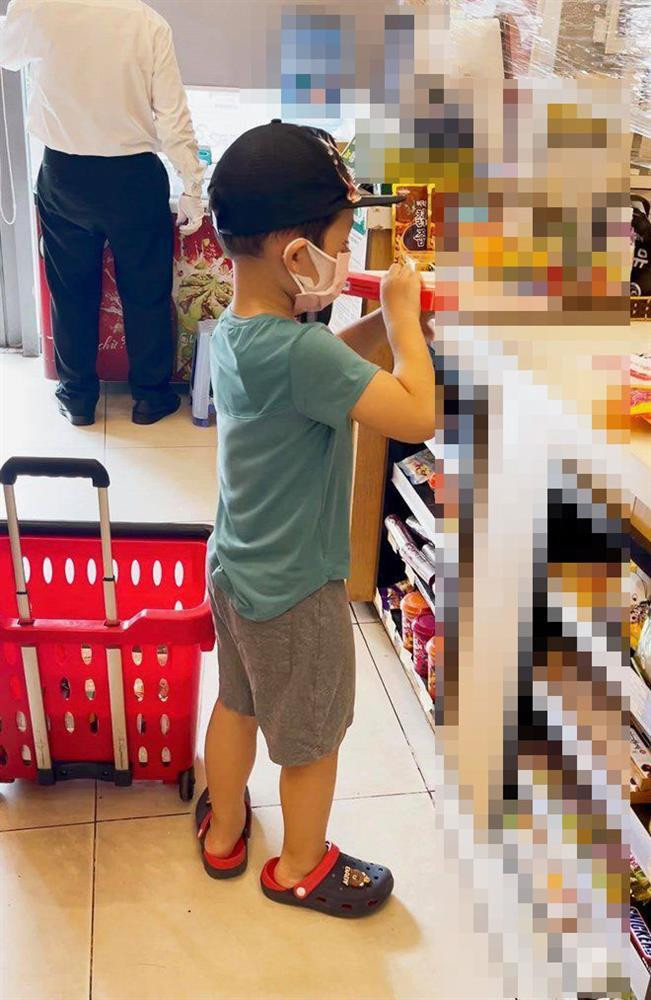 Ngoai hinh con trai 5 tuoi cua Ly Kute va Mac Hong Quan-Hinh-4