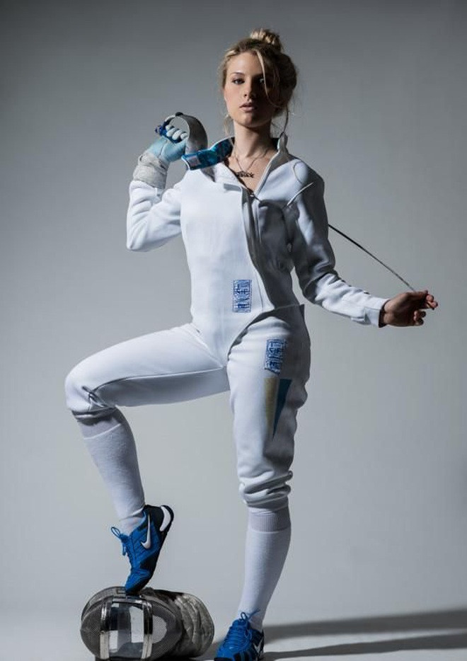 Olga Kharlan, đến từ Ukraine, từng xuất sắc giành hai chức vô địch thế giới và huy chương đồng Olympic. Không chỉ tài năng hơn người, Kharlan còn nổi tiếng xinh đẹp và từng được mệnh danh là một trong những nữ kiếm thủ xinh đẹp nhất châu Âu.