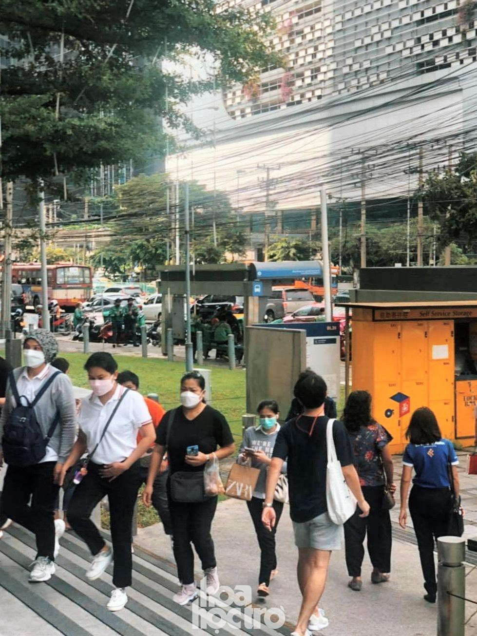 Bangkok “song chung voi dich“: Quan an via he mo lai, trung tam thuong mai cang bien sale-Hinh-6