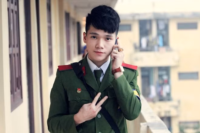 Nhiếp ảnh là đam mê chàng trai này đã theo đuổi từ lâu. Tuấn Kiệt luôn cố gắng duy trì công việc này song song cùng học tập.