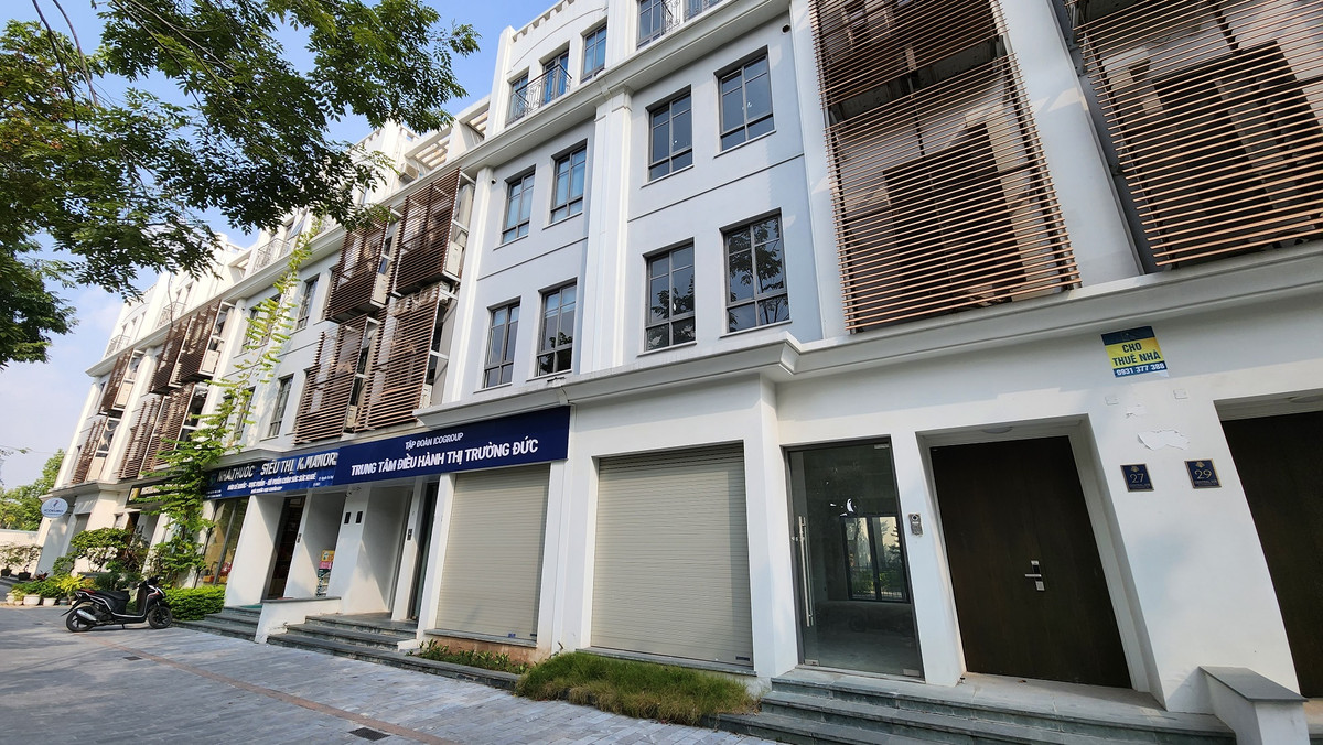 Cận cảnh The Manor Central Park của Bitexco bị yêu cầu thu hồi - Hình 2 Can canh The Manor Central Park cua Bitexco bi yeu cau thu hoi-Hinh-2