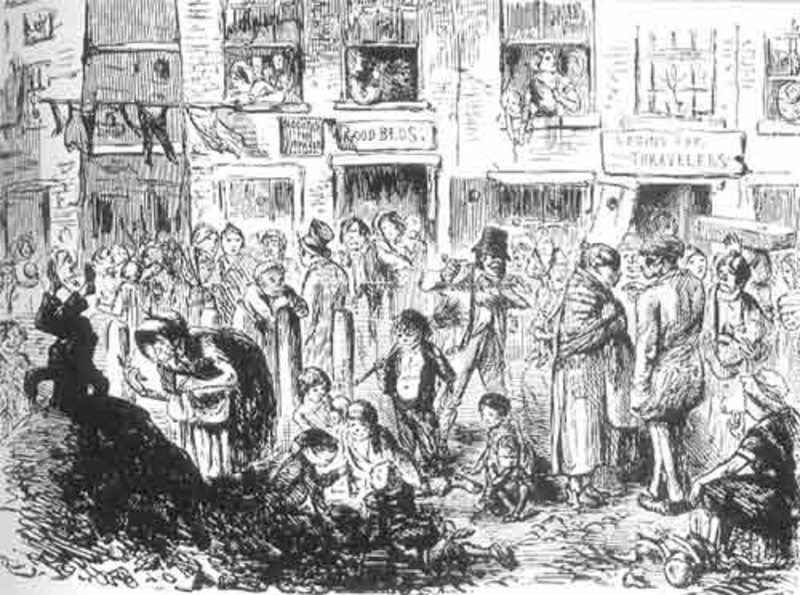 Kinh tế thành phố gần như tê liệt vì nhiều nhà máy, khu chợ, cửa hàng và các tòa nhà hành chính không hoạt động. Sau đó, tình trạng thiếu lương thực trầm trọng khiến cuộc sống phần lớn của người dân trở nên khốn đốn.