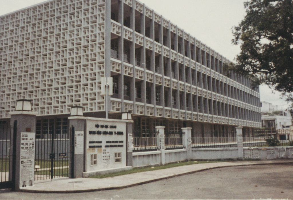 Kinh phí xây dựng Trung tâm Giáo dục Y khoa là 4,5 triệu USD. Ảnh: Jim Brown Collection.