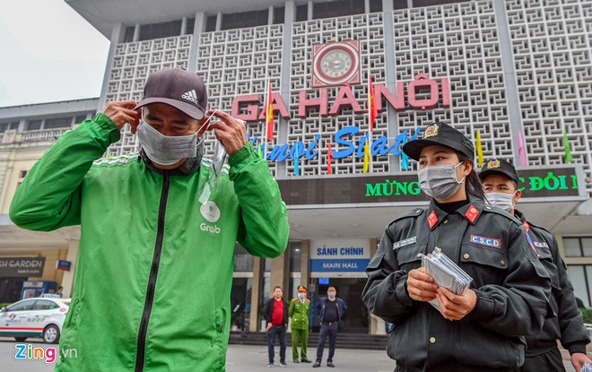 Tam giu 200.000 khau trang chuan bi xuat lau sang Trung Quoc